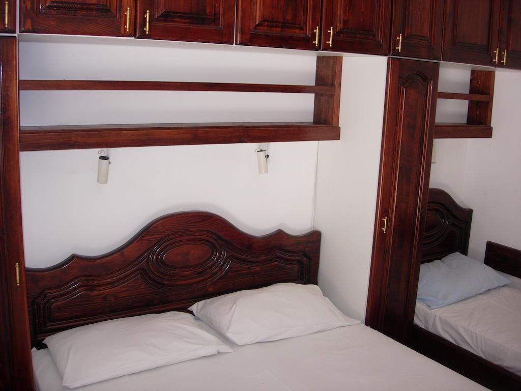 Rooms & Apartments Anka Bar Esterno foto